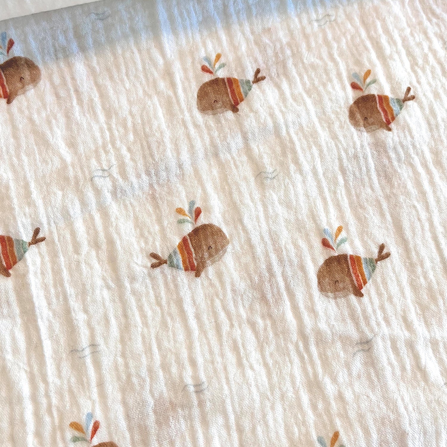 Regenbogen Wale - Baumwoll Musselin - 100% Baumwolle