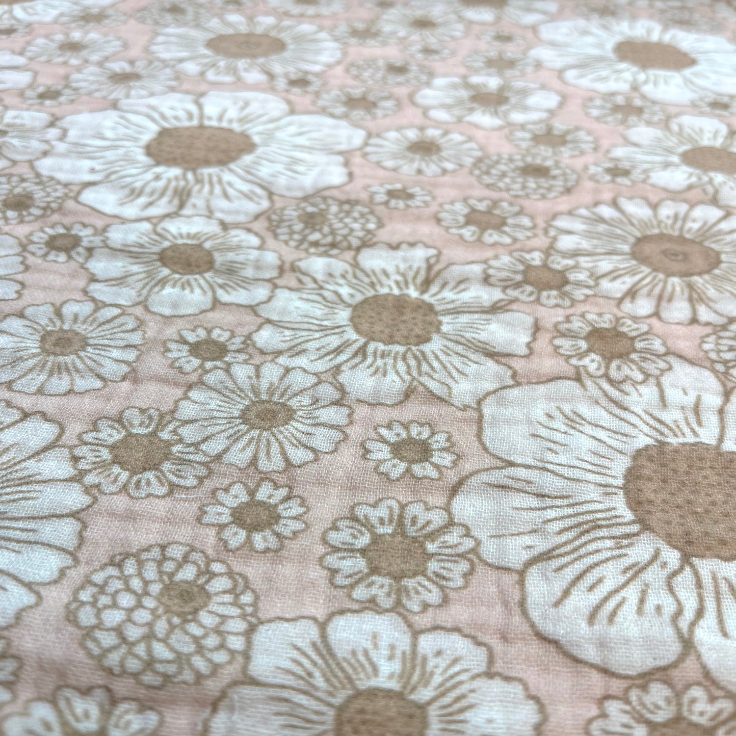 Reststück 0,48m Flower Power - Premium Musselin